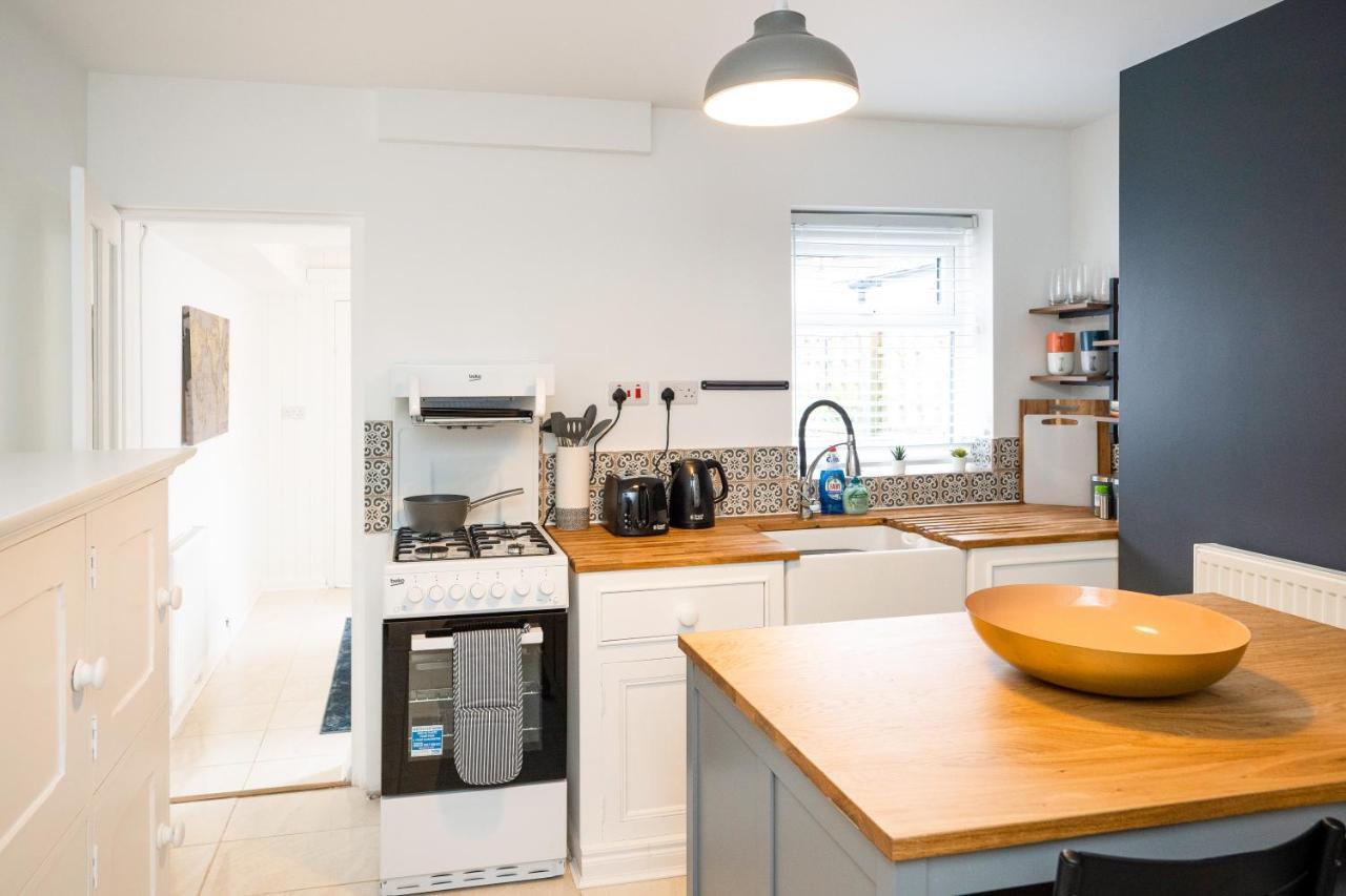 Stunning 2-Bedroom Home In City Centre With Wi-Fi! Роял-Танбридж-Веллс Екстер'єр фото